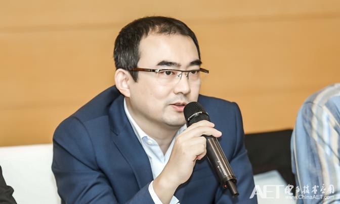 刘晖1.jpg 刘晖1.jpg