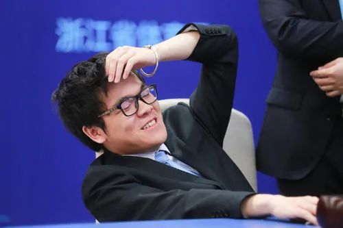 forward (23).jpg forward (23).jpg