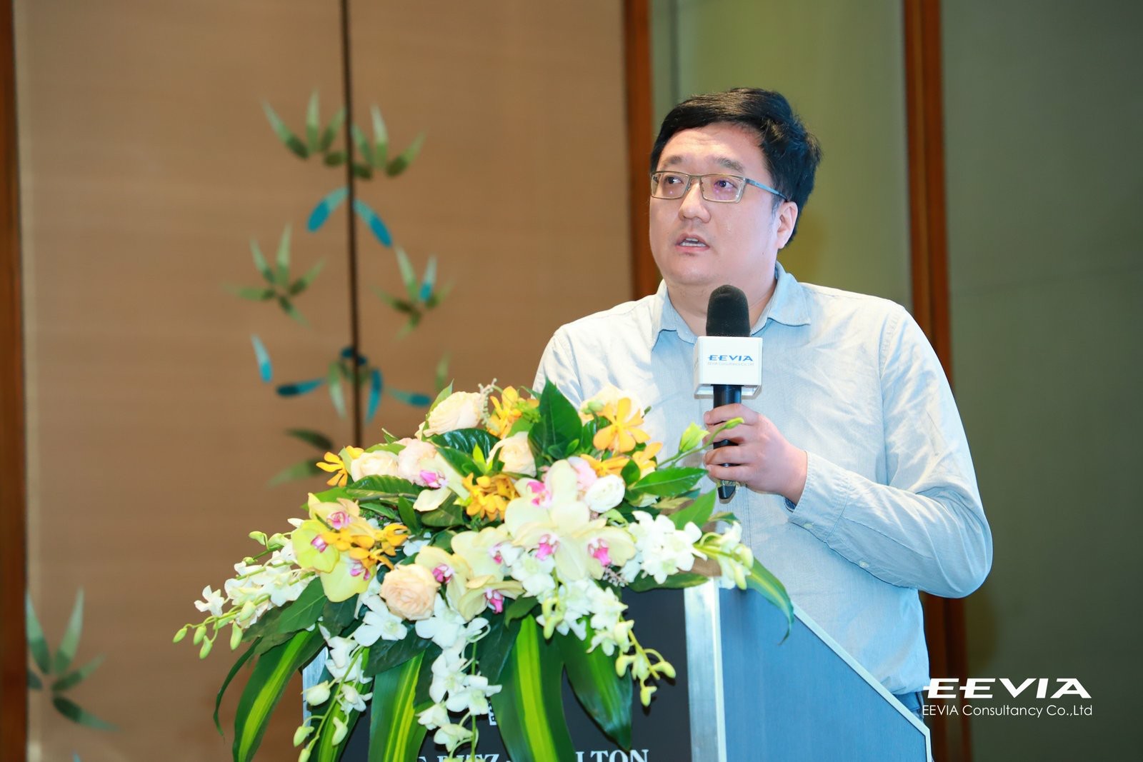 艾迈斯欧司朗市场与业务发展总监-金安敏 演讲图片备选1.jpg 艾迈斯欧司朗市场与业务发展总监-金安敏 演讲图片备选1.jpg
