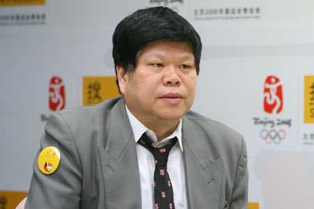 曾剑秋：三网融合发展须以民生为本