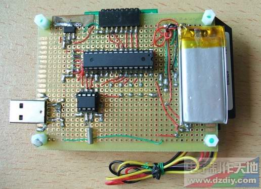 使用无字库12864液晶模块制作温湿度计Digital Thermometer