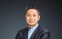 引领 洞察 携手，以坚定信心走向未来
